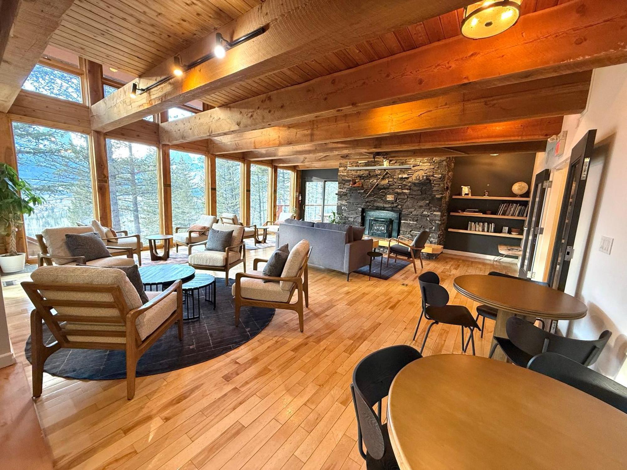 Canmore Alpine Hostel - Alpine Club Of Canada Exteriör bild